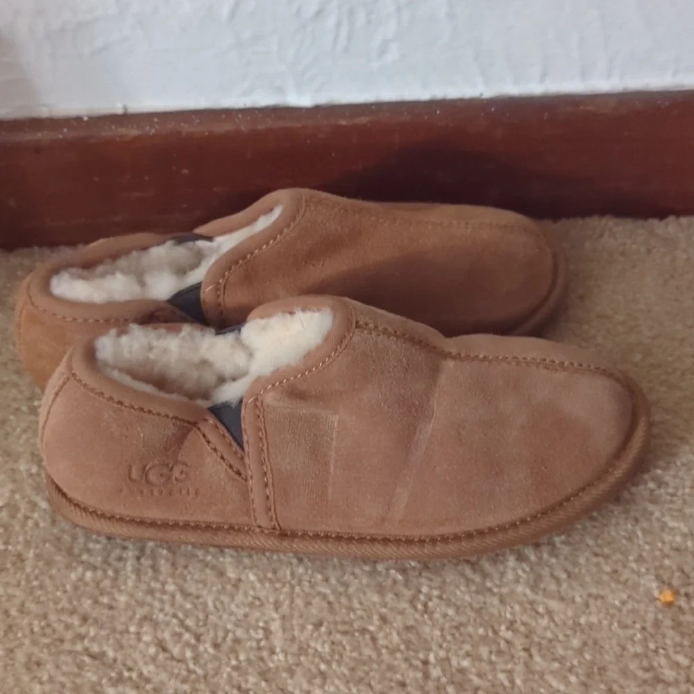 Ugg Scuff Romeo II Slipper size 1